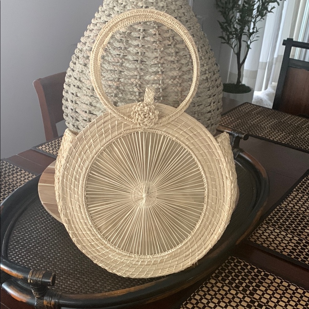 Cream Woven Tote Bag with Circular Design Brand New